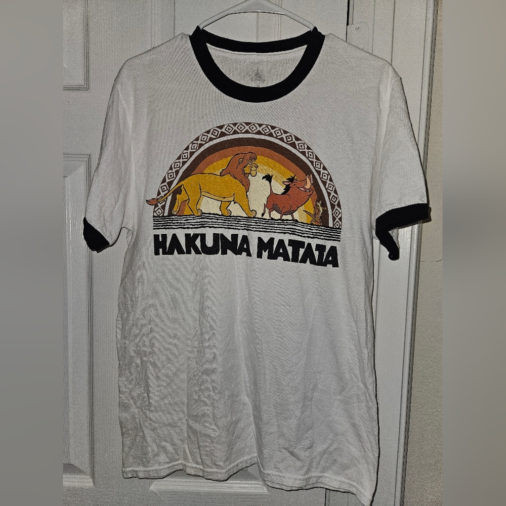 Disney Hakuna Matata White Black Graphic T-Shirt Lion King Tee
